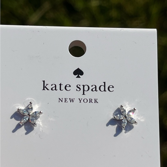 NWT Kate Spade Silver Flower Stud Earrings for Pierced Ears - Picture 3 of 5